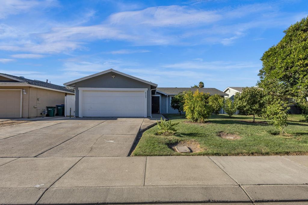 2133 Millwood Ave, Stockton, CA 95210