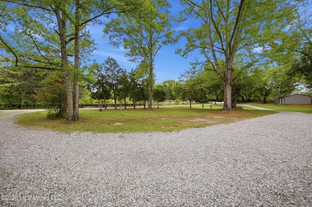 13213 Mount Pleasant Road, Vancleave, MS 39565