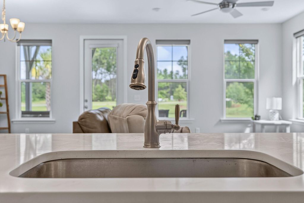 Image 13 of property listing at 141 Trailview Lane, Summerville, SC 29486