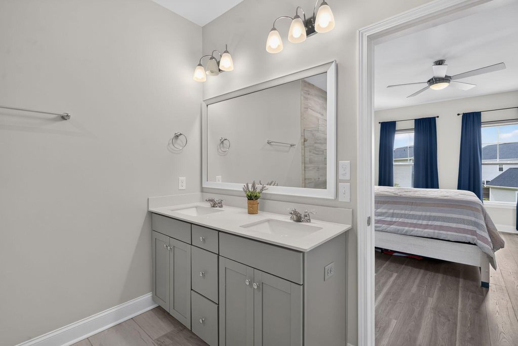 Image 21 of property listing at 141 Trailview Lane, Summerville, SC 29486