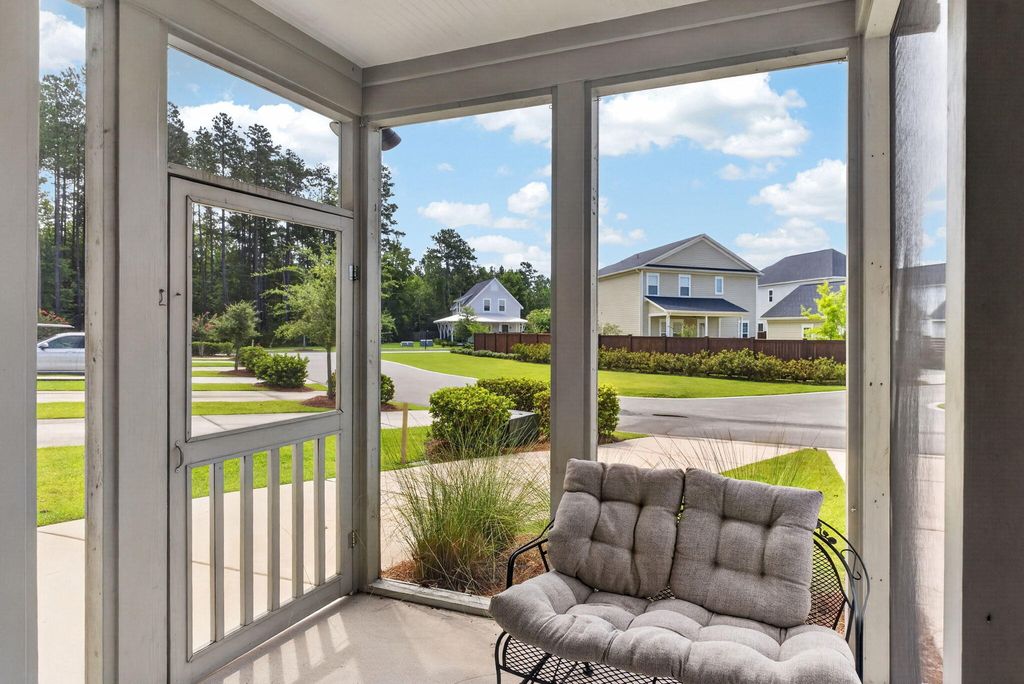 Image 28 of property listing at 141 Trailview Lane, Summerville, SC 29486