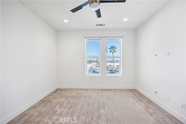 645 W 17th Street, Costa Mesa, CA 92627