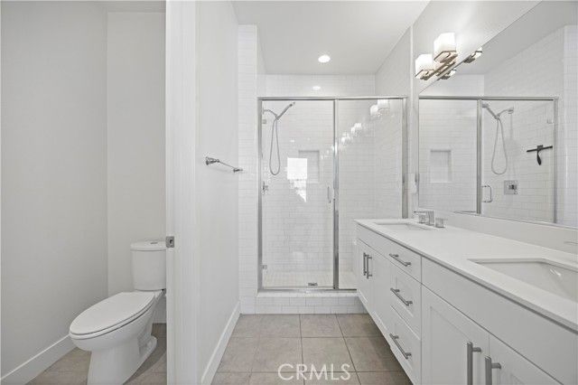 645 W 17th Street, Costa Mesa, CA 92627