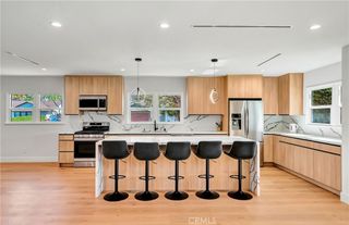 23635 Marylee St, Woodland Hills, CA 91367