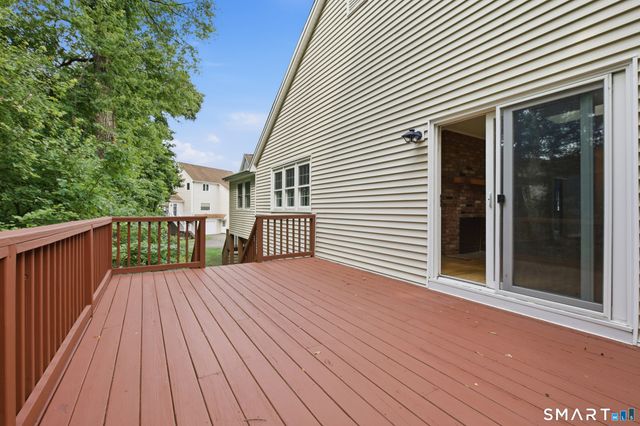 339 Navajo Loop 339, Shelton, CT 06484