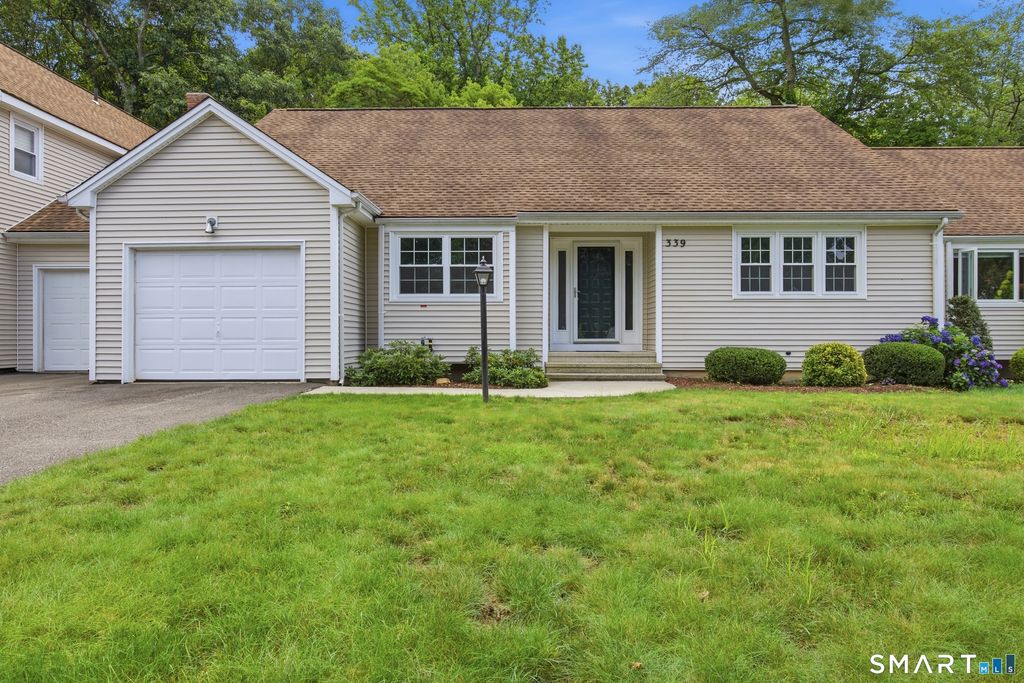 339 Navajo Loop 339, Shelton, CT 06484