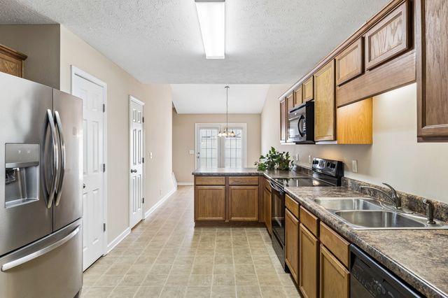 1007 Maricopa Dr, Murfreesboro, TN 37128