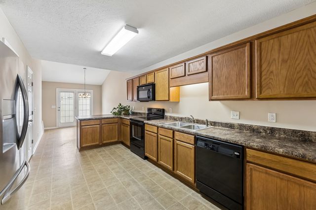 1007 Maricopa Dr, Murfreesboro, TN 37128