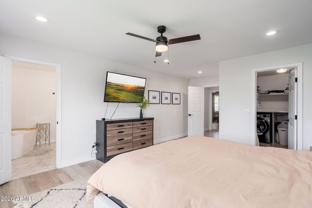 1317 E Kramer Circle, Mesa, AZ 85203