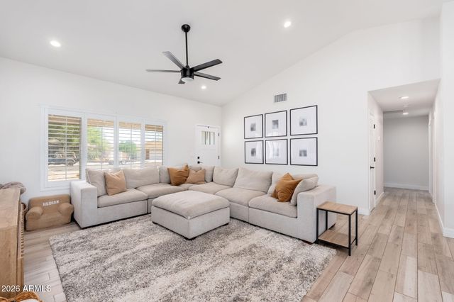 1317 E Kramer Circle, Mesa, AZ 85203