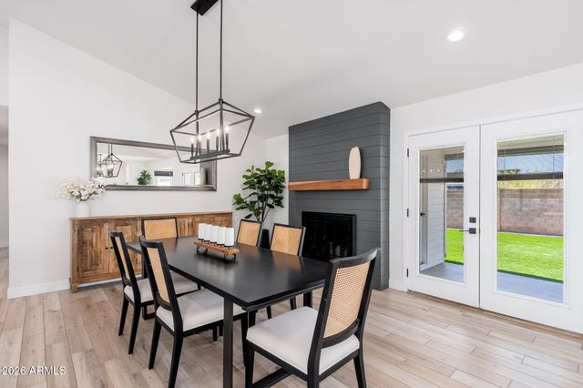 1317 E Kramer Circle, Mesa, AZ 85203
