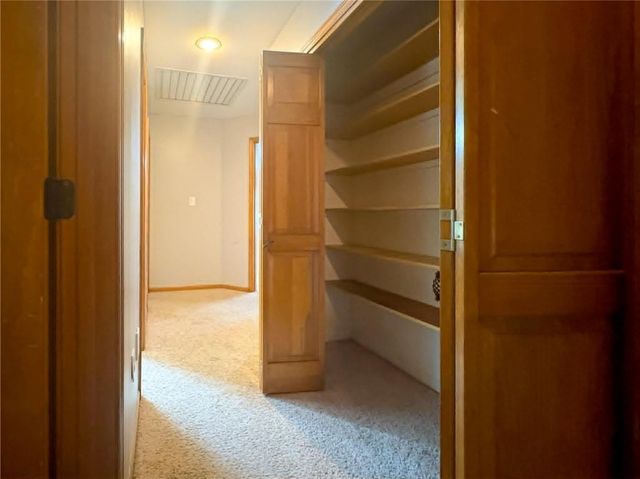 3205 N Black Forest Avenue, Blue Springs, MO 64015