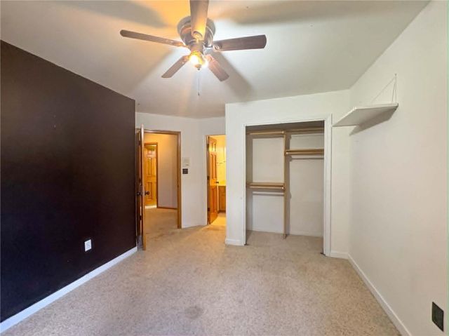 3205 N Black Forest Avenue, Blue Springs, MO 64015