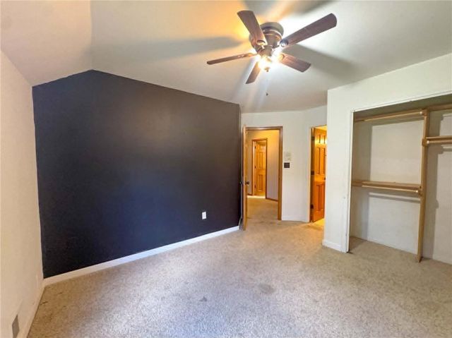 3205 N Black Forest Avenue, Blue Springs, MO 64015