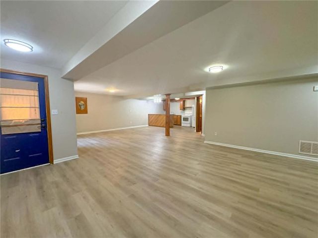 3205 N Black Forest Avenue, Blue Springs, MO 64015
