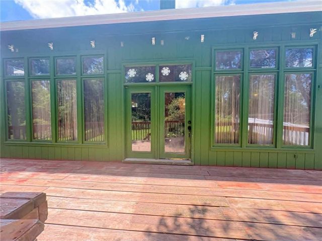 3205 N Black Forest Avenue, Blue Springs, MO 64015