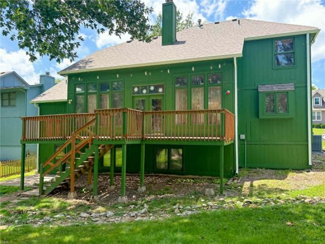 3205 N Black Forest Avenue, Blue Springs, MO 64015