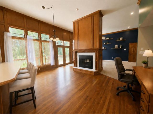3205 N Black Forest Avenue, Blue Springs, MO 64015