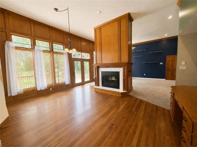 3205 N Black Forest Avenue, Blue Springs, MO 64015