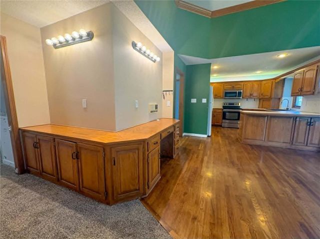 3205 N Black Forest Avenue, Blue Springs, MO 64015