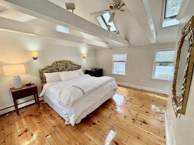 8 Forest Ave, Cohasset, MA 02025