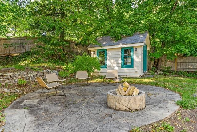 8 Forest Ave, Cohasset, MA 02025