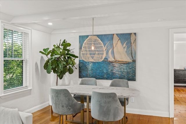 8 Forest Ave, Cohasset, MA 02025