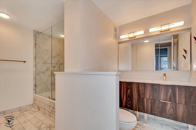 200 E Delaware Place 26E, Chicago, IL 60611