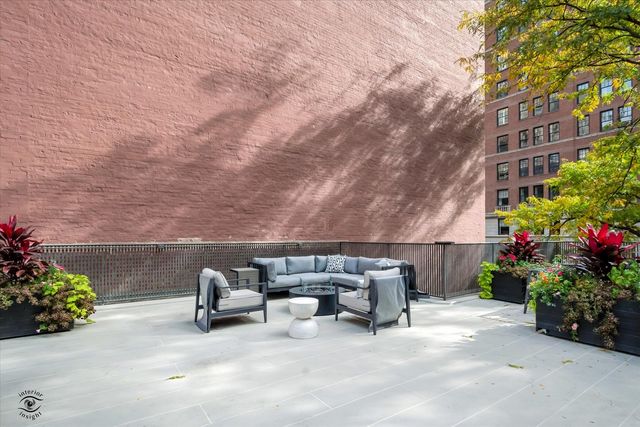 200 E Delaware Place 26E, Chicago, IL 60611