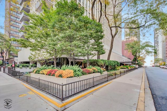 200 E Delaware Place 26E, Chicago, IL 60611