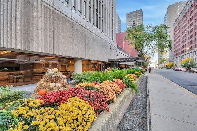 200 E Delaware Place 26E, Chicago, IL 60611