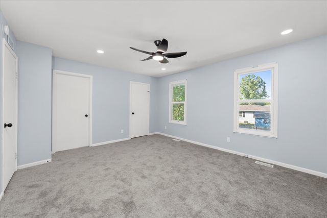 1106 W 61st Avenue, Merrillville, IN 46410