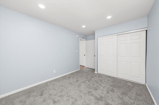 1106 W 61st Avenue, Merrillville, IN 46410