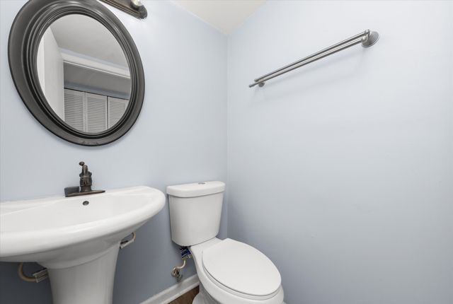 1106 W 61st Avenue, Merrillville, IN 46410