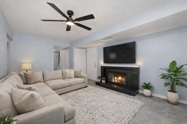 1106 W 61st Avenue, Merrillville, IN 46410