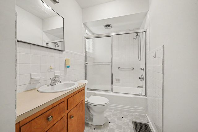 2222 Hoyle Avenue Nw, City Of Walker, MI 49544