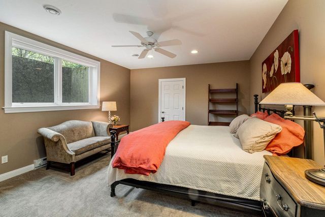 1240 Lakeside DRIVE, Elm Grove, WI 53122