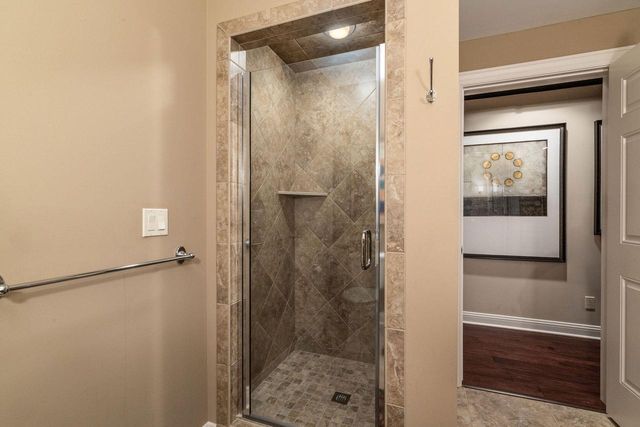 1240 Lakeside DRIVE, Elm Grove, WI 53122