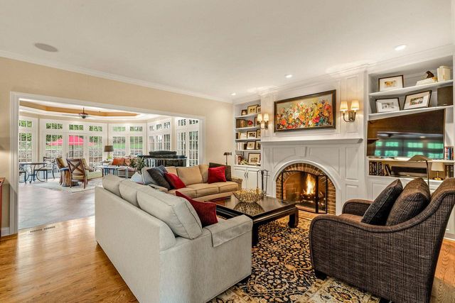 1240 Lakeside DRIVE, Elm Grove, WI 53122
