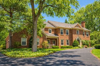 1240 Lakeside DRIVE, Elm Grove, WI 53122