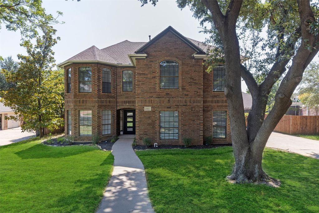 2601 Kimberly Drive, Grapevine, TX 76051
