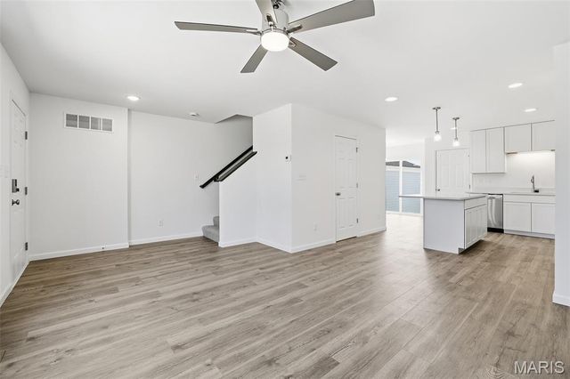 162 Sunset Terrace Drive, O'fallon, MO 63385