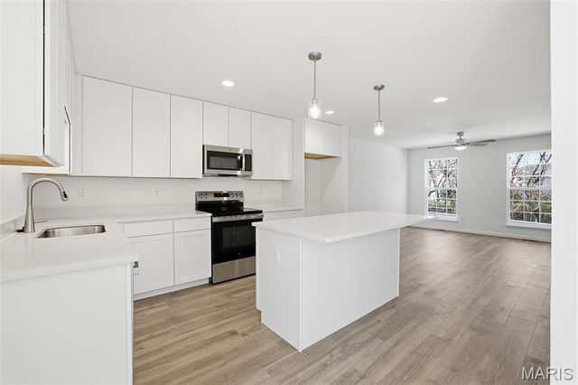 162 Sunset Terrace Drive, O'fallon, MO 63385