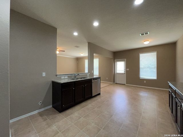 11838 Twin Oaks Path, San Antonio, TX 78254
