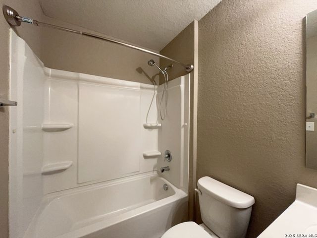 11838 Twin Oaks Path, San Antonio, TX 78254