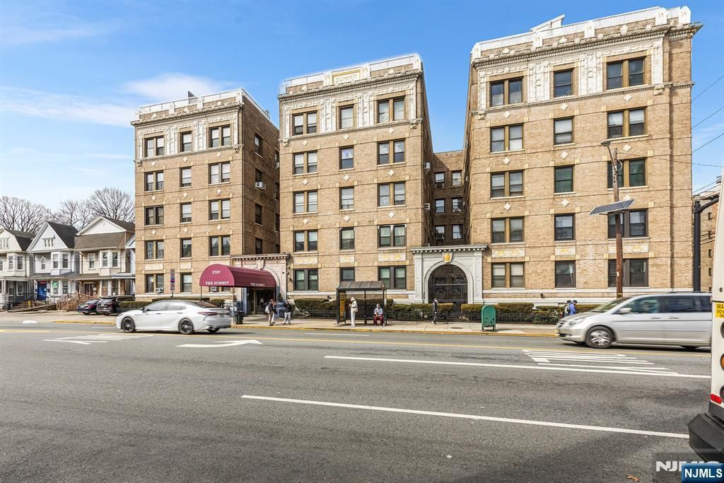 2787 John F Kennedy Boulevard 411, Jersey City, NJ 07306
