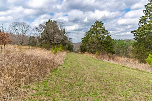 0 Busby Rd, Loretto, TN 38469