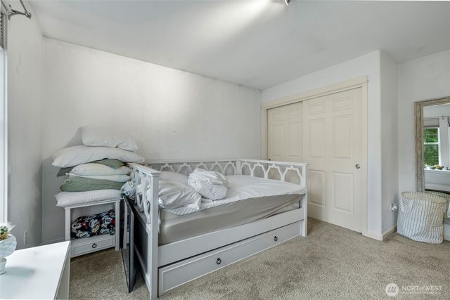 27565 265th Court SE, Ravensdale, WA 98051