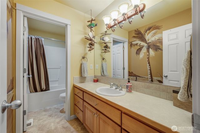 27565 265th Court SE, Ravensdale, WA 98051