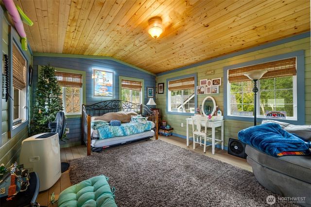 27565 265th Court SE, Ravensdale, WA 98051